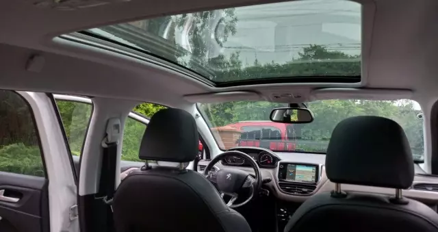 PEUGEOT 2008 1.6 e-HDi Allure S&S