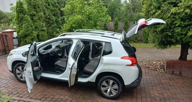 PEUGEOT 2008 1.6 e-HDi Allure S&S