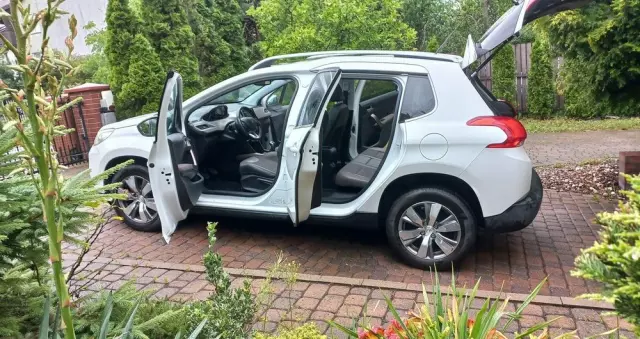 PEUGEOT 2008 1.6 e-HDi Allure S&S