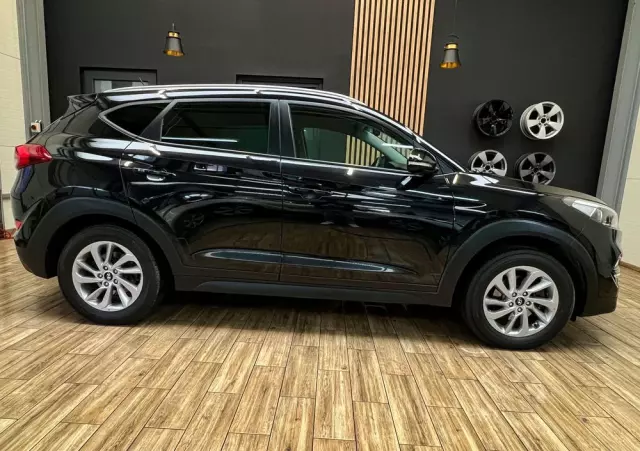 HYUNDAI Tucson Blue 1.7 CRDi 2WD Trend