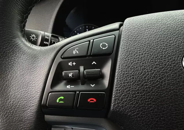 HYUNDAI Tucson Blue 1.7 CRDi 2WD Trend