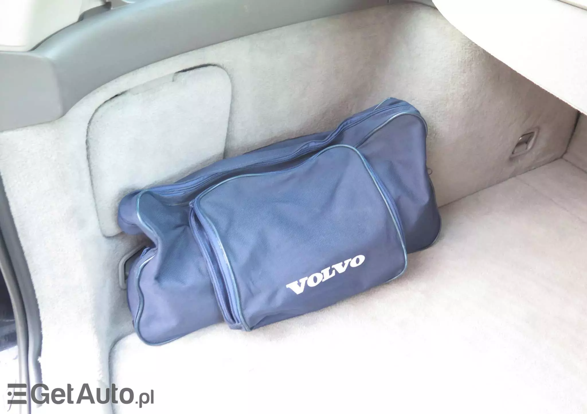 VOLVO V50 1.8 Momentum