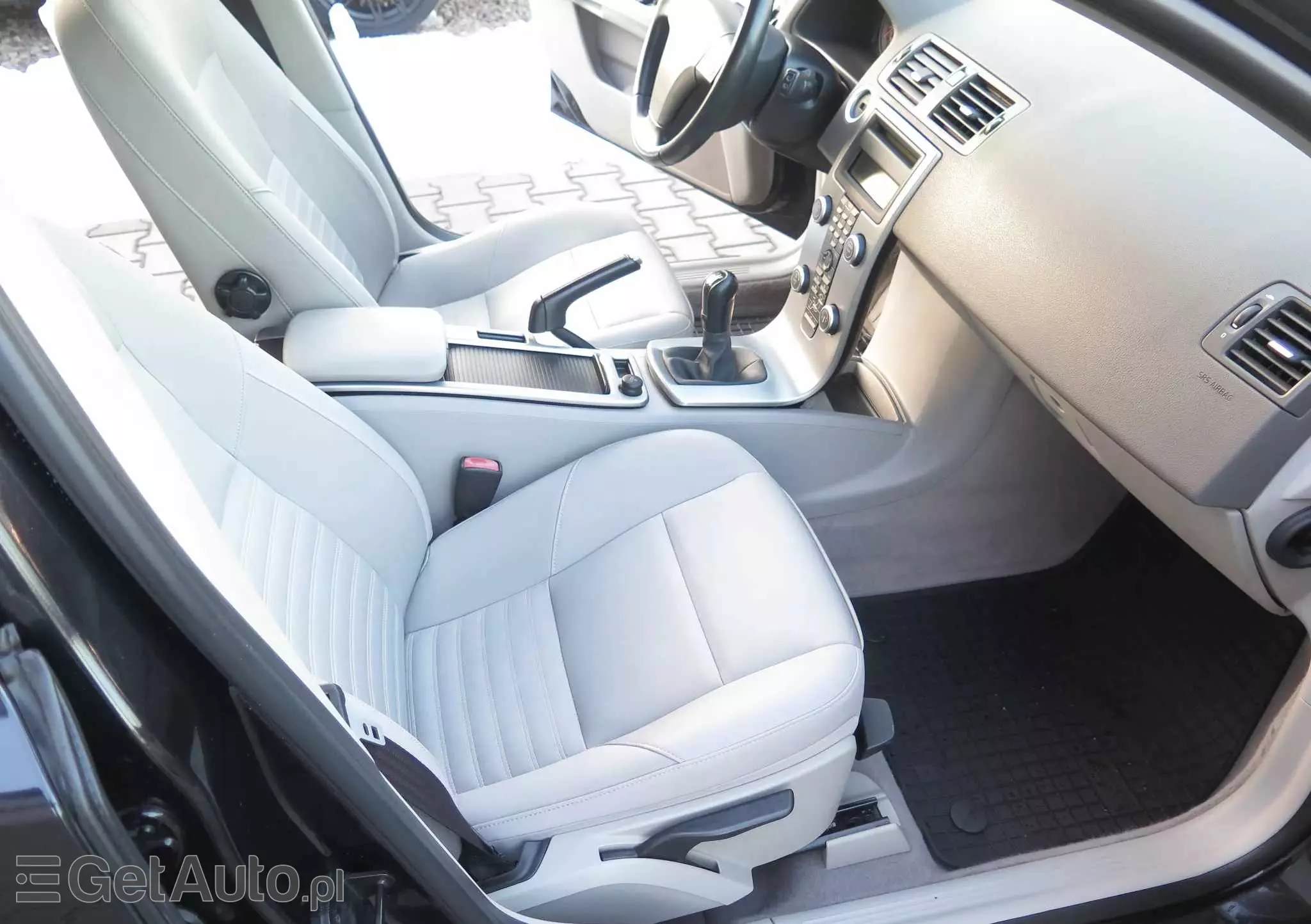 VOLVO V50 1.8 Momentum