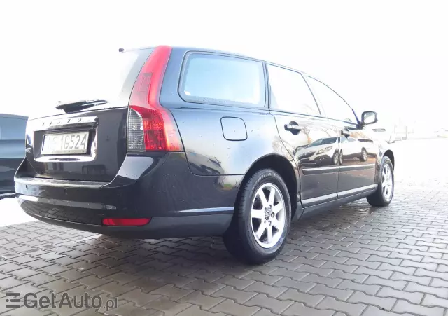VOLVO V50 1.8 Momentum
