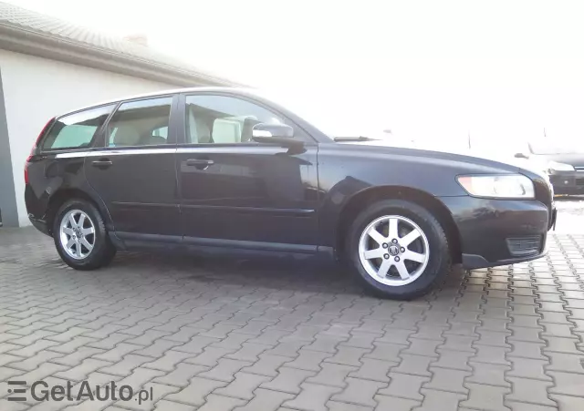 VOLVO V50 1.8 Momentum