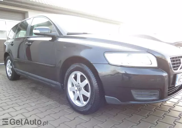 VOLVO V50 1.8 Momentum