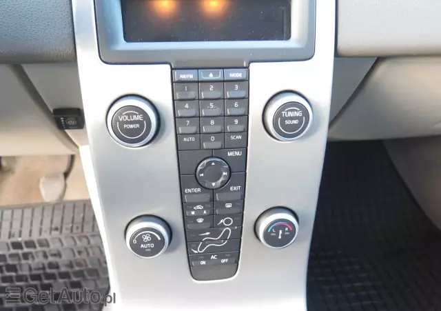 VOLVO V50 1.8 Momentum