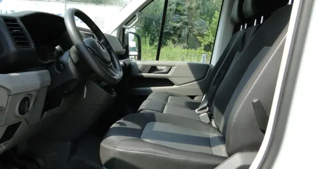 VOLKSWAGEN CRAFTER 