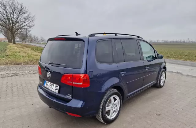 VOLKSWAGEN Touran 1.6 TDI (115 KM)