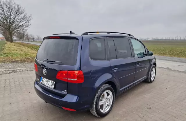 VOLKSWAGEN Touran 1.6 TDI (115 KM)