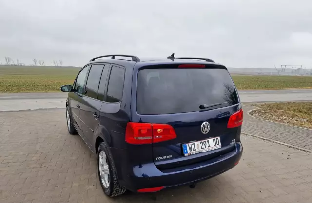 VOLKSWAGEN Touran 1.6 TDI (115 KM)