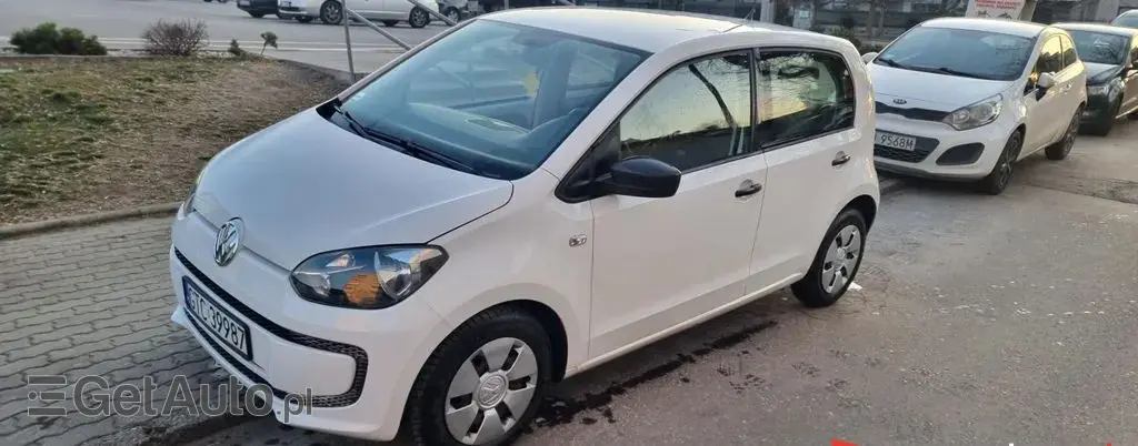 VOLKSWAGEN Up! 