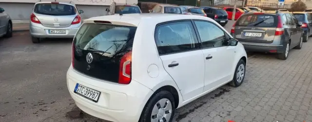 VOLKSWAGEN Up! 