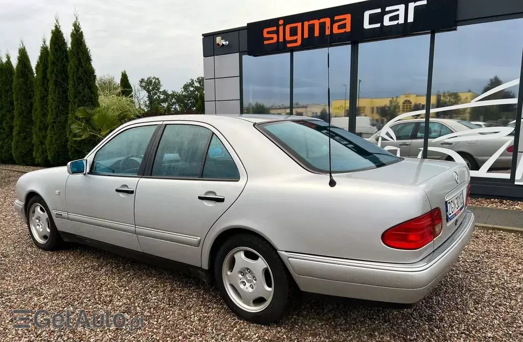 MERCEDES-BENZ Klasa E 