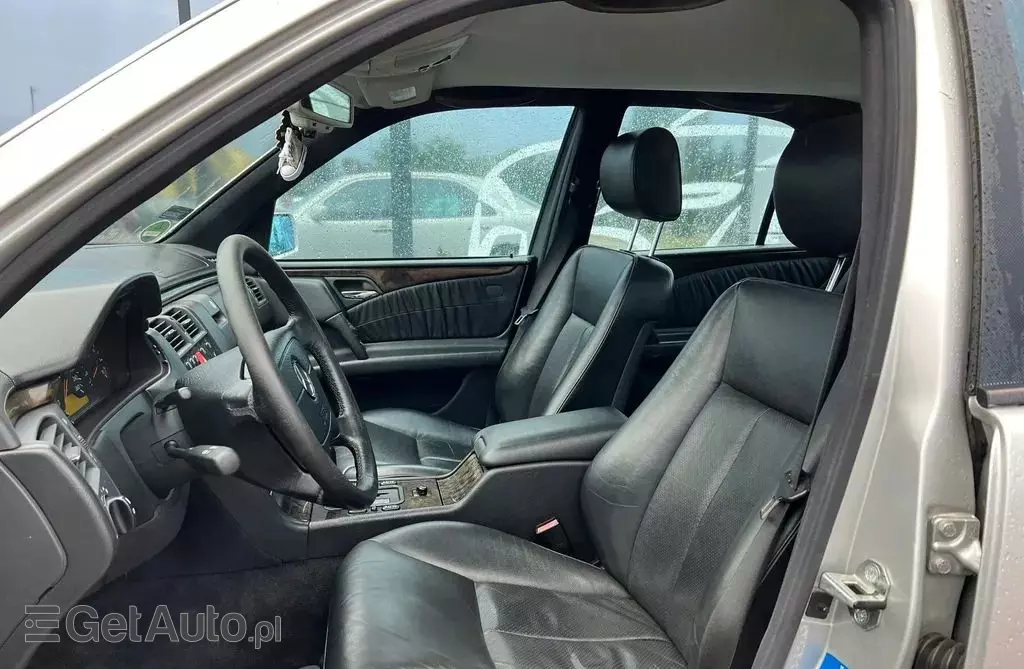 MERCEDES-BENZ Klasa E 