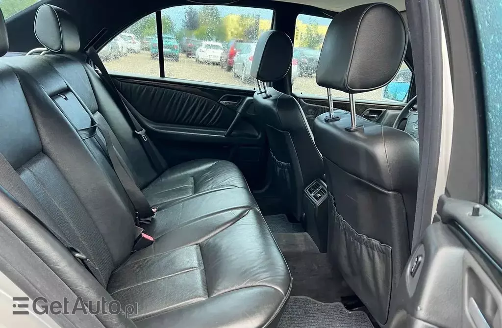 MERCEDES-BENZ Klasa E 