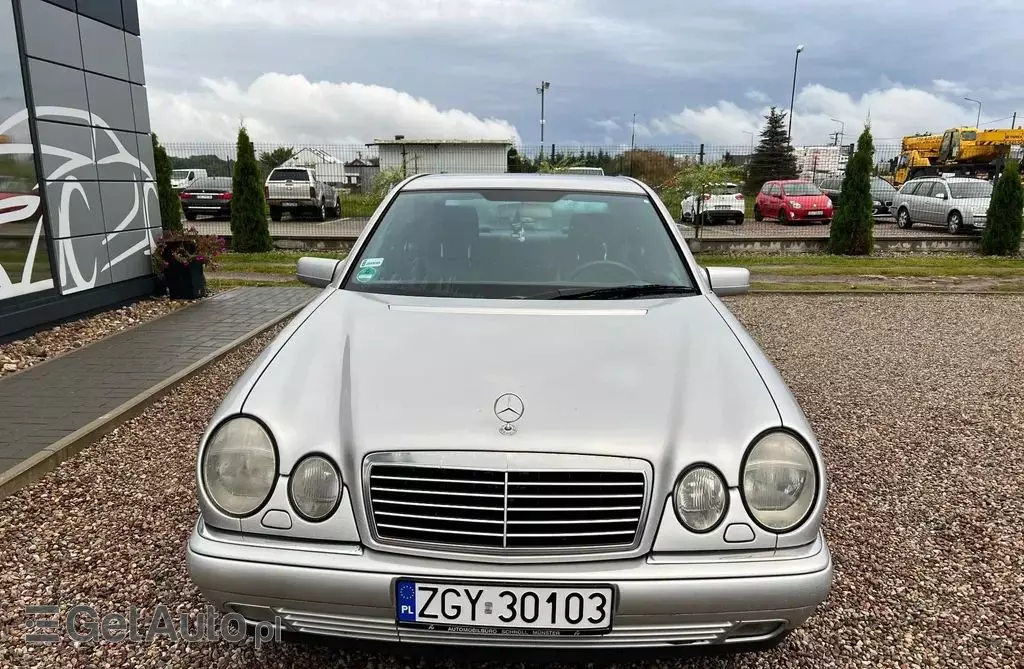 MERCEDES-BENZ Klasa E 