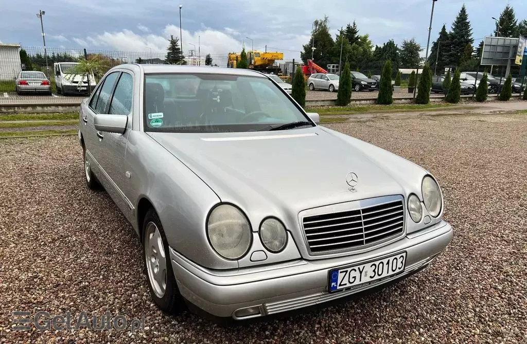 MERCEDES-BENZ Klasa E 