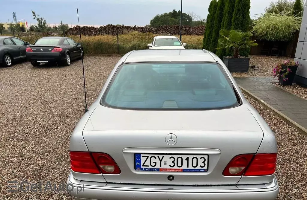 MERCEDES-BENZ Klasa E 