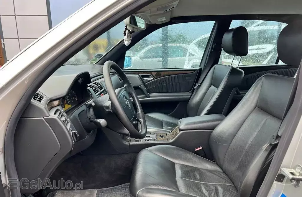 MERCEDES-BENZ Klasa E 