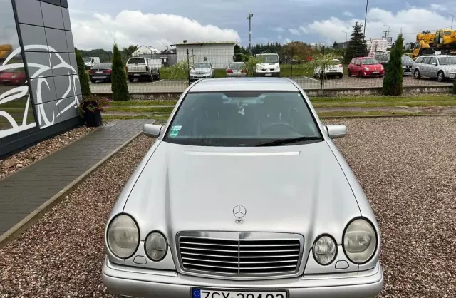 MERCEDES-BENZ Klasa E 