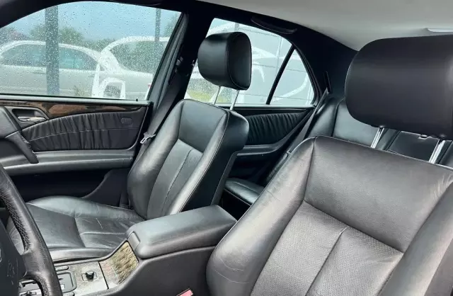 MERCEDES-BENZ Klasa E 