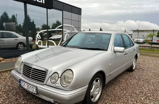 MERCEDES-BENZ Klasa E 