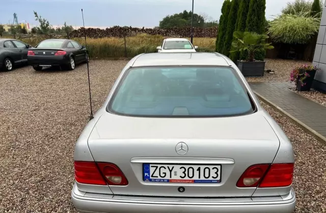 MERCEDES-BENZ Klasa E 