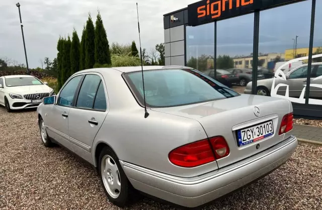 MERCEDES-BENZ Klasa E 