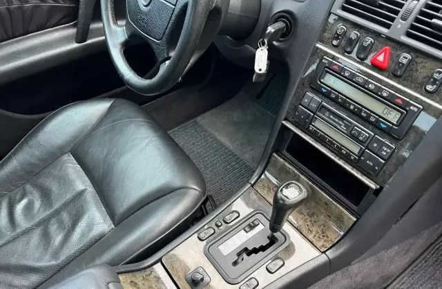 MERCEDES-BENZ Klasa E 