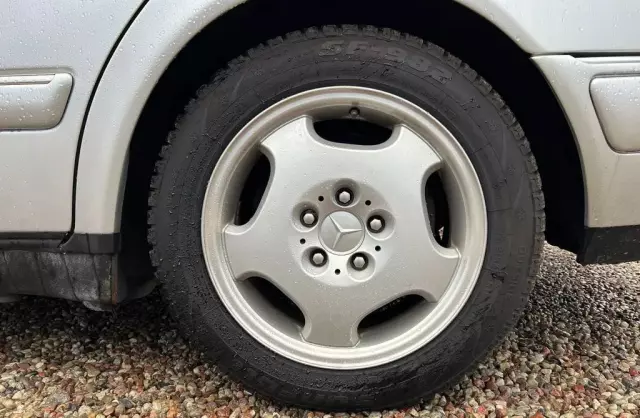 MERCEDES-BENZ Klasa E 