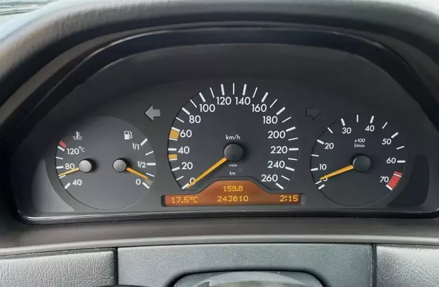 MERCEDES-BENZ Klasa E 