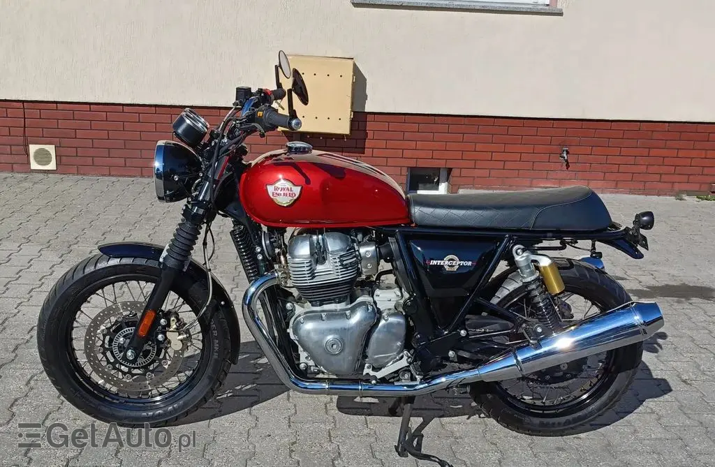 ENFIELD ROYAL Interceptor 650 