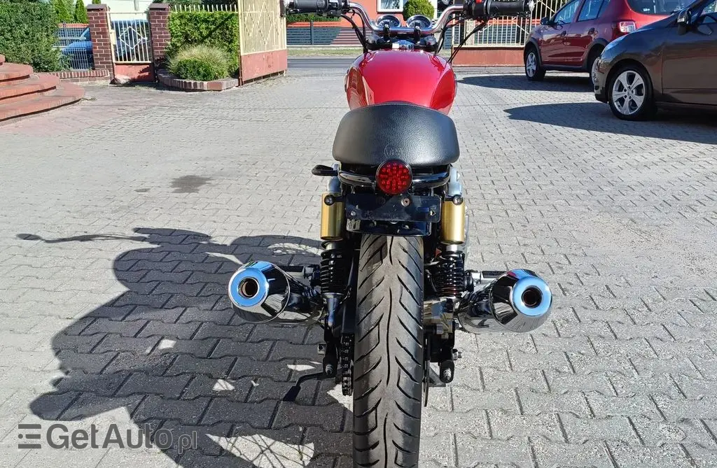 ENFIELD ROYAL Interceptor 650 