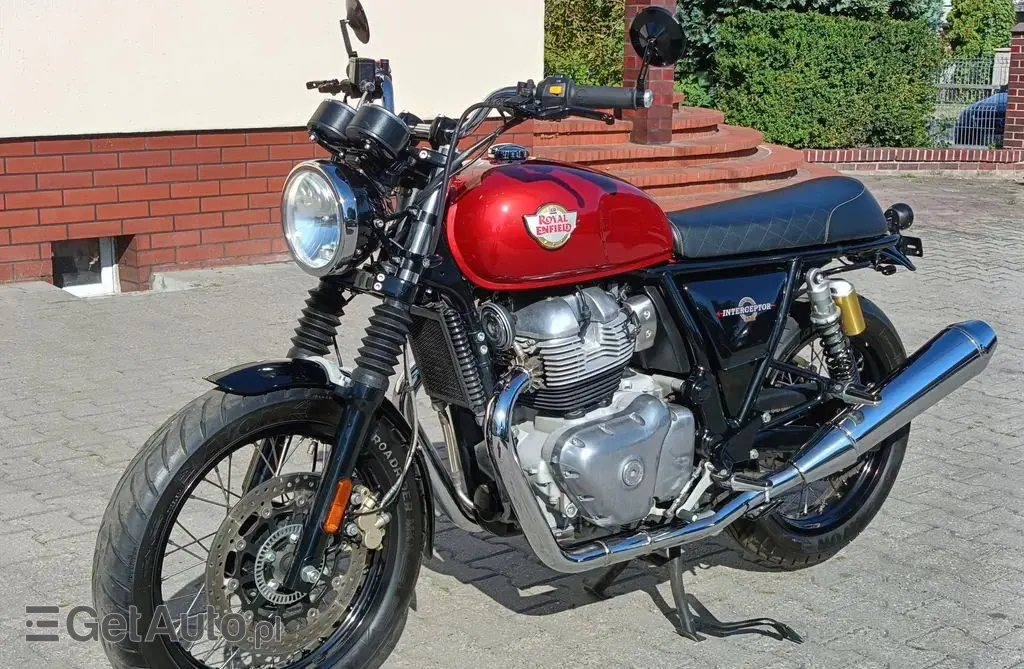 ENFIELD ROYAL Interceptor 650 