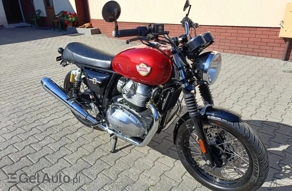 ENFIELD ROYAL Interceptor 650 