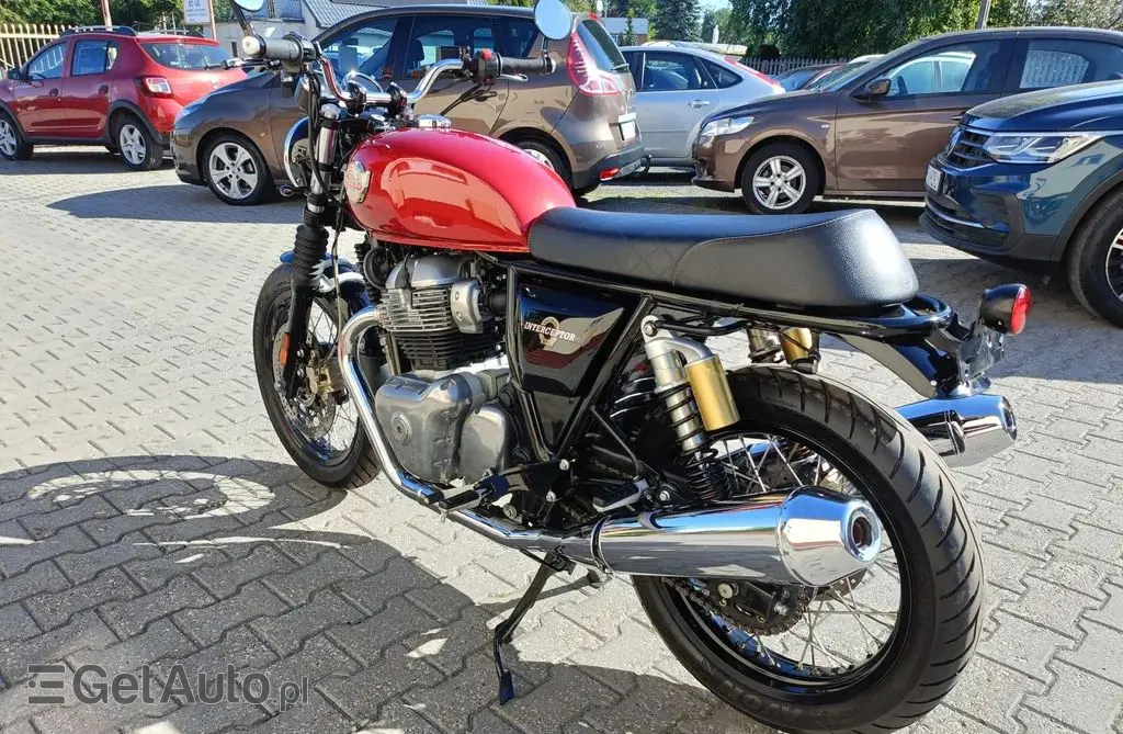 ENFIELD ROYAL Interceptor 650 