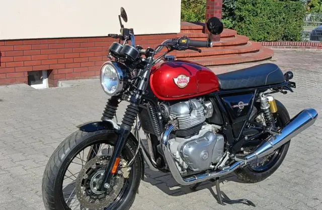 ENFIELD ROYAL Interceptor 650 