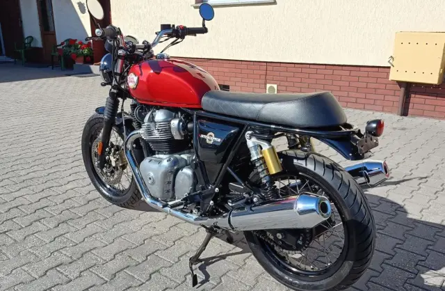 ENFIELD ROYAL Interceptor 650 