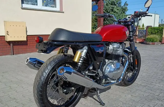 ENFIELD ROYAL Interceptor 650 