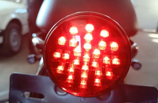 ENFIELD ROYAL Interceptor 650 