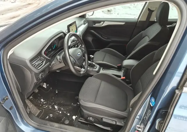 FORD Focus 1.0 EcoBoost Start-Stopp-System COOL&CONNECT