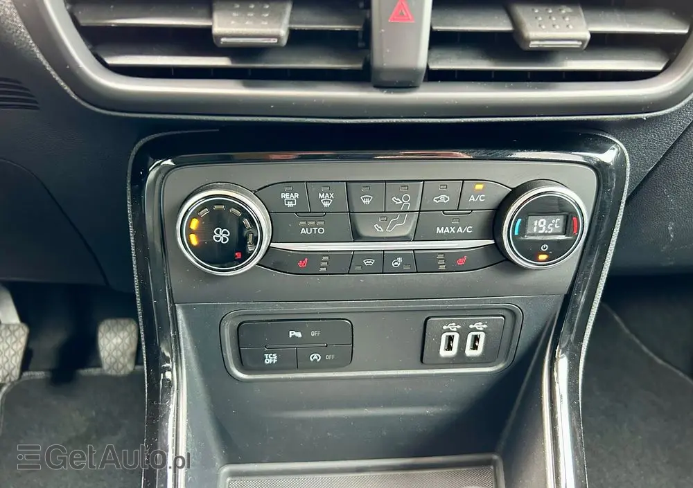 FORD EcoSport 1.5 EcoBlue Titanium ASS