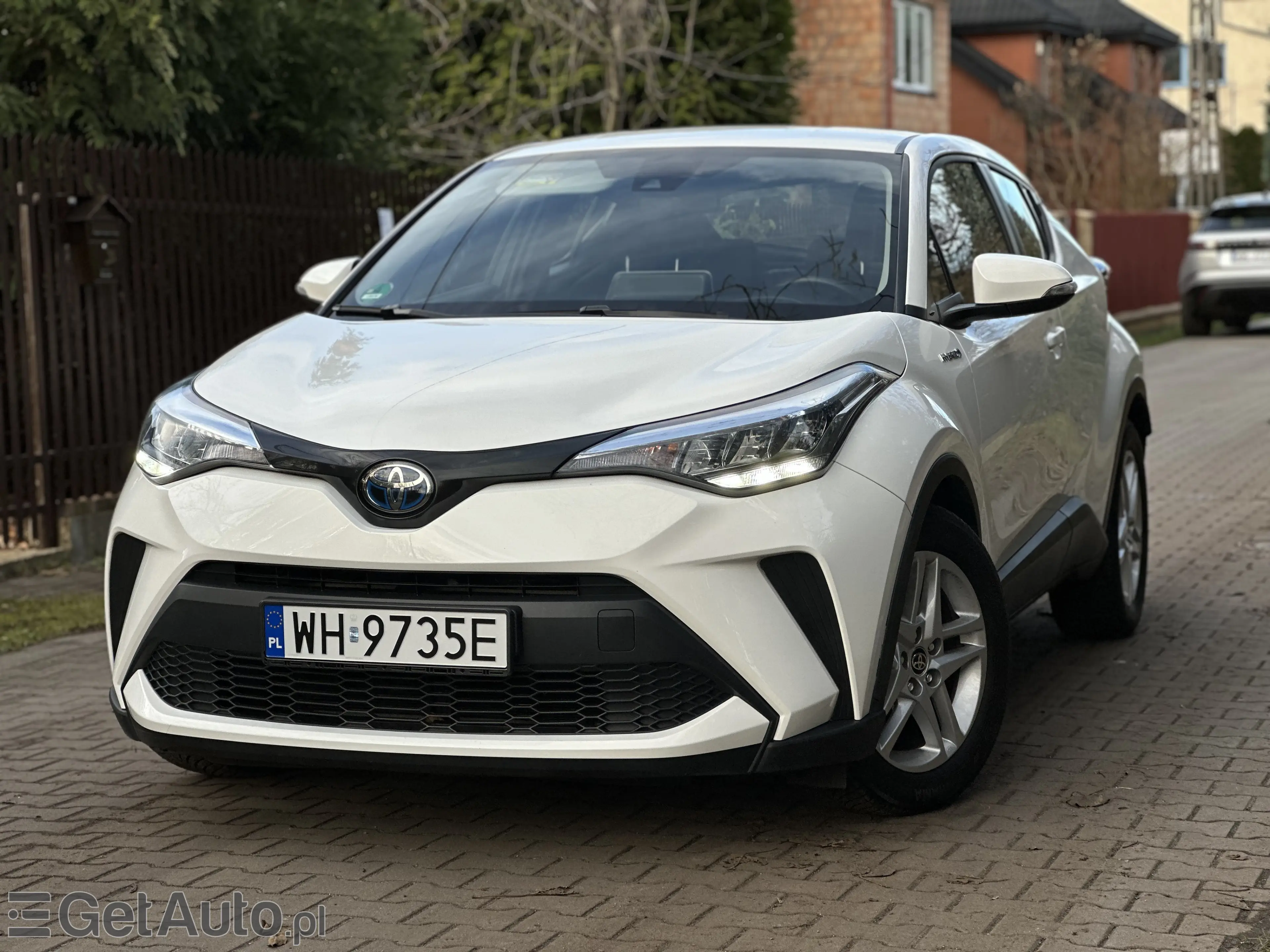 TOYOTA C-HR 