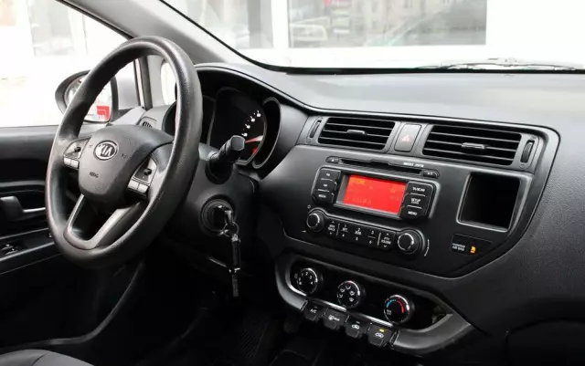 KIA Rio 1.2 L