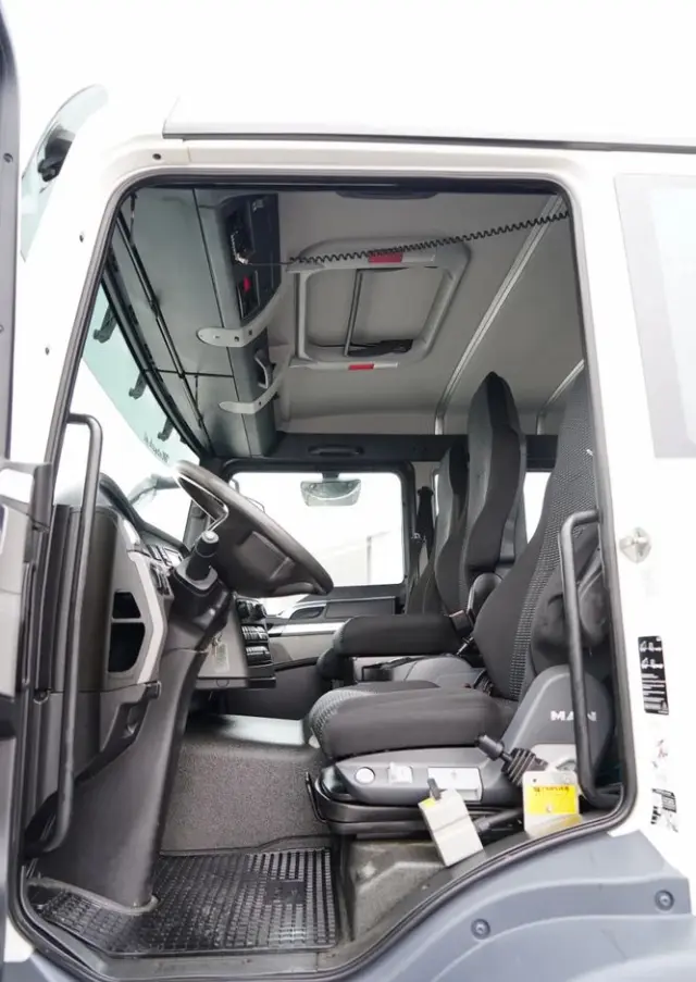 MAN TGM 18.340 / 4X2 / 3 STRONNA WYWROTKA / HYDROBURTA / BRYGADÓWKA 7 MIEJSC / BORDMATIC 