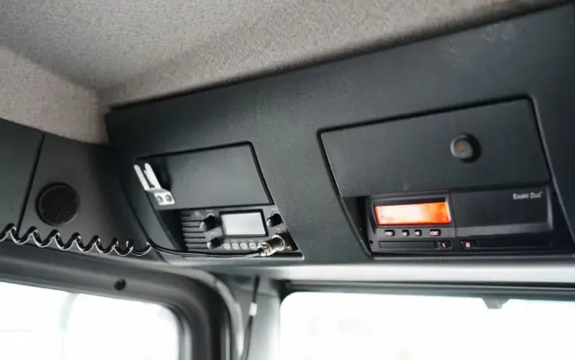 MAN TGM 18.340 / 4X2 / 3 STRONNA WYWROTKA / HYDROBURTA / BRYGADÓWKA 7 MIEJSC / BORDMATIC 