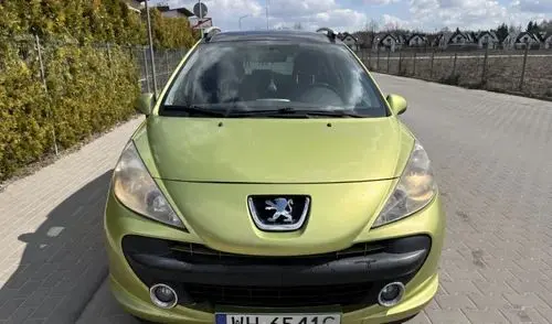 PEUGEOT 207 