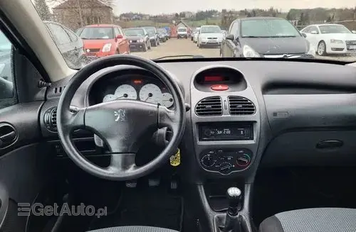 PEUGEOT 206 