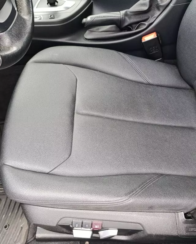 BMW Seria 3 320i Advantage